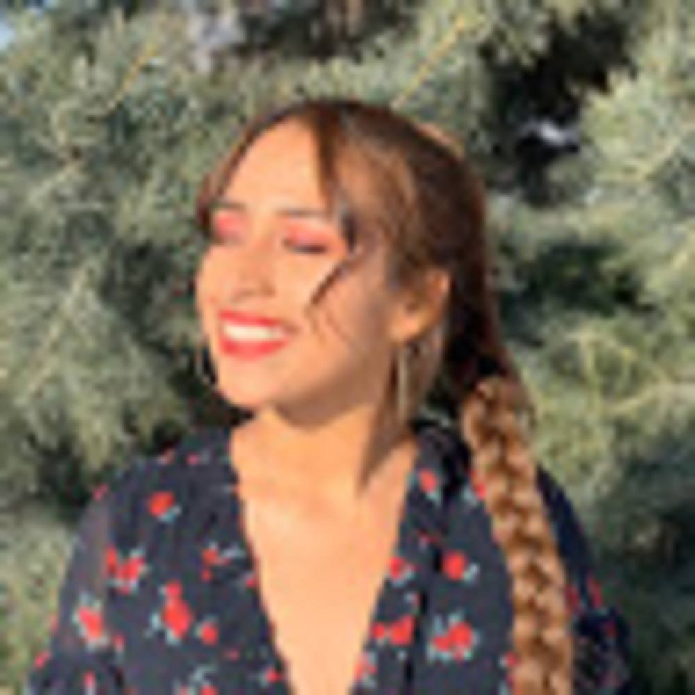 Meet your Posher, Adriana